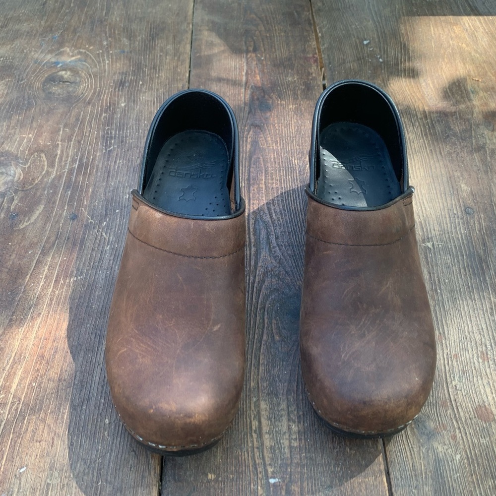 Dansko Professional Antique Brown Clogs sz 38
